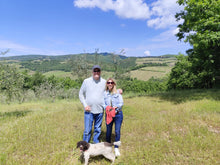 Carregar imagem no visualizador da galeria, TRUFFLE HUNTING IN TUSCANY
