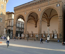 Load image into Gallery viewer, FLORENCE WALKING TOUR: Medici, art, gastronomy

