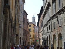 Load image into Gallery viewer, SIENA WALKING TOUR WITH GELATO
